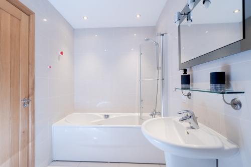 Family Bathroom Family Bathroom